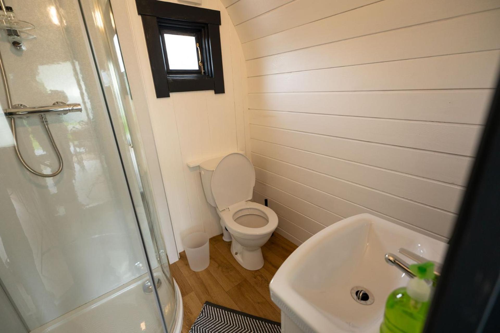 Ben Nevis Pod Villa Fort William Exteriör bild